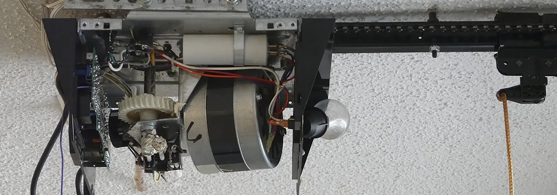 Sliding Garage Door Humming Noise Repair in Palm Bay, Florida