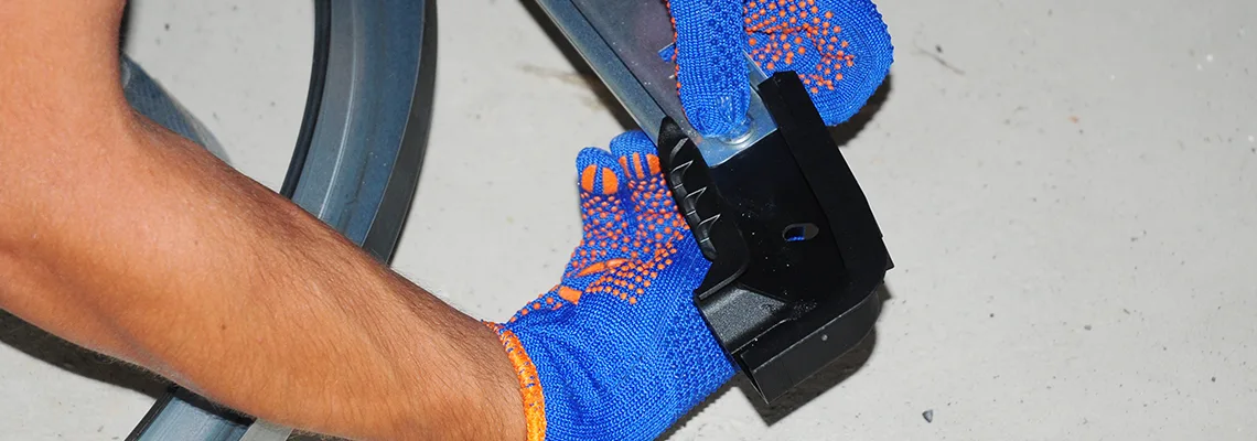 Sticky Roll Up Garage Door Repair in Palm Bay, Florida